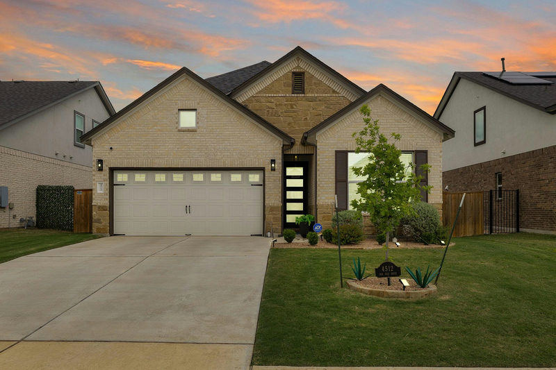 4512 Sea Salt Dr — exterior
