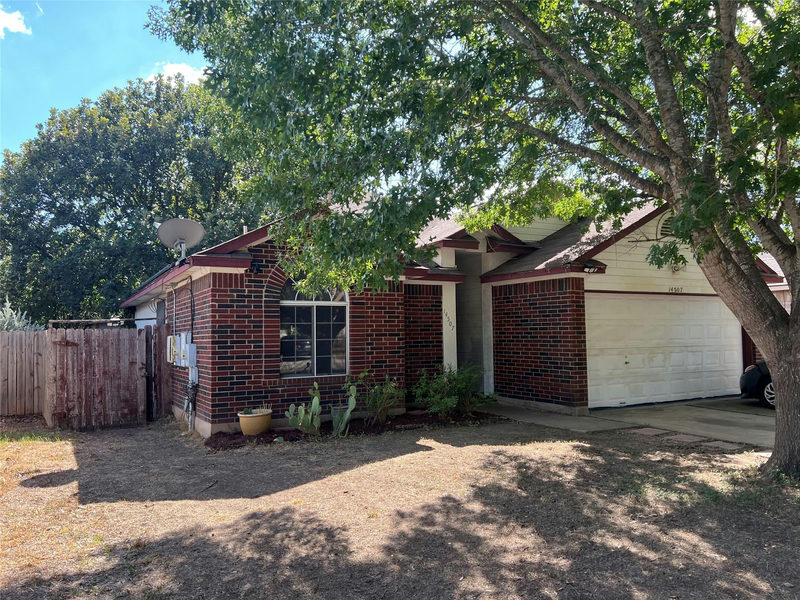 14507 OLIPHANT St — exterior