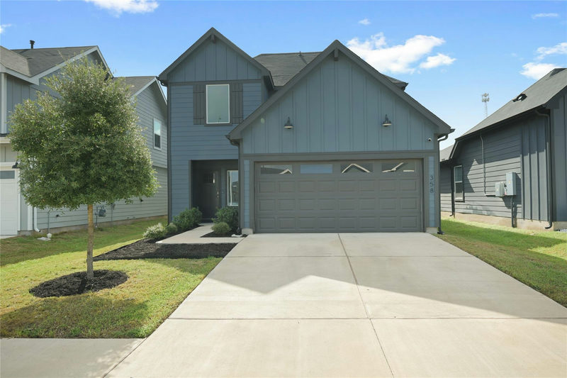 358 Frogmore Loop — exterior