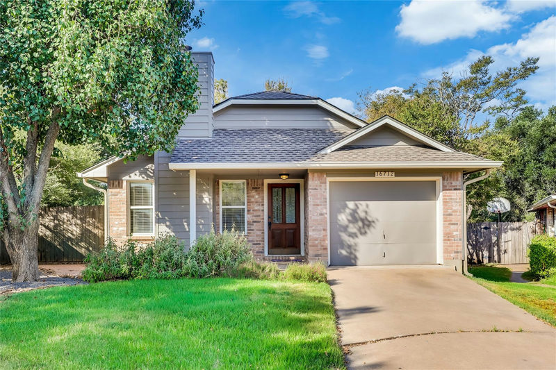 16712 VILLAGE OAK Loop — exterior