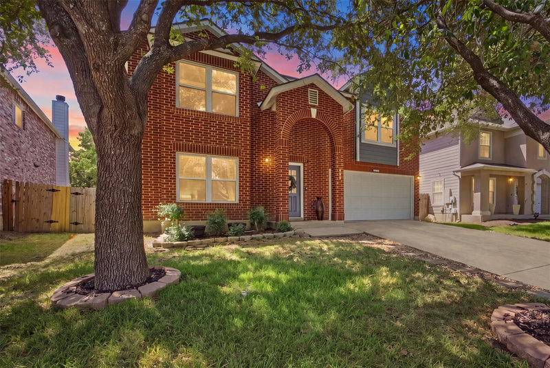 2114 Deer Creek Trl — exterior