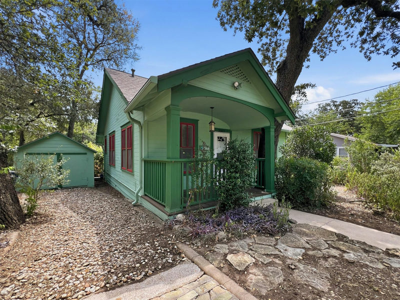 3307 Helms St — exterior