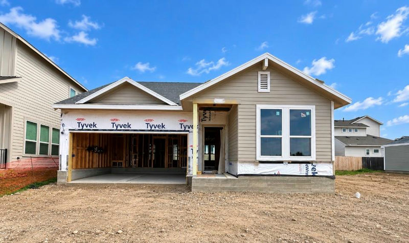5326 Ovile St — exterior