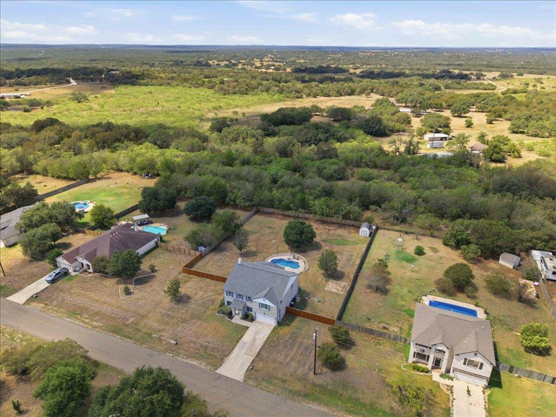 821 Bella Vista Cir — exterior
