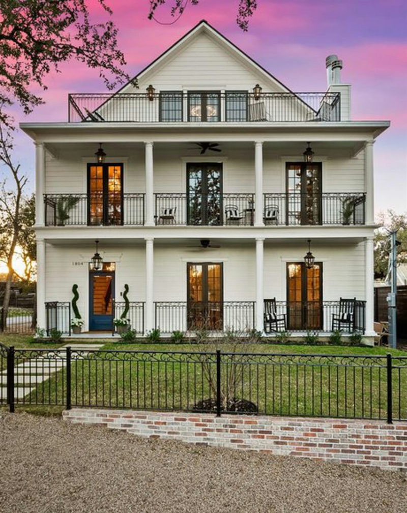 1804 S 6th St — exterior
