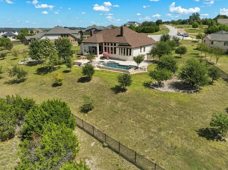 290 Honey Locust Ct — exterior