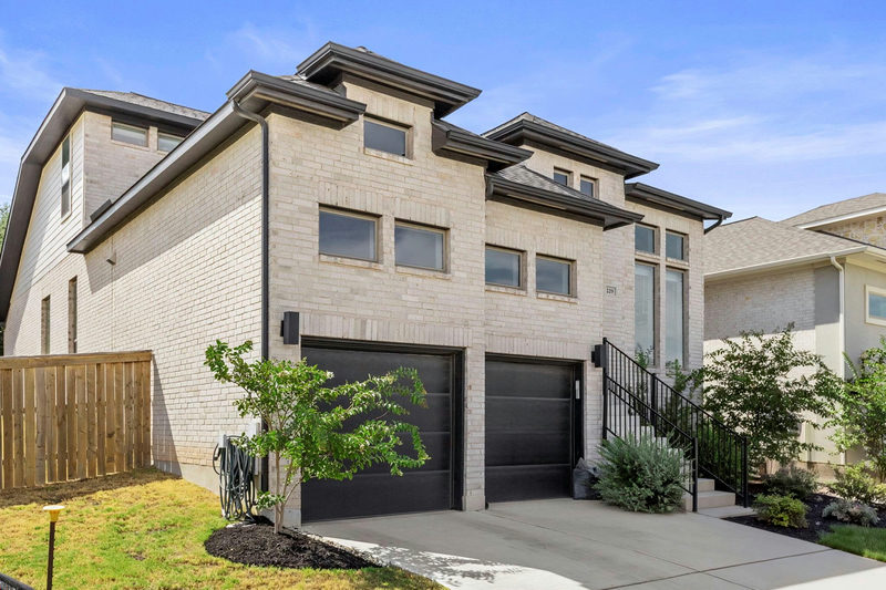 229 Bluff Creek Ln — exterior