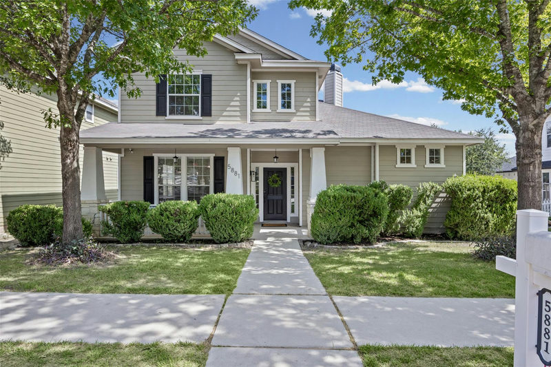 5881 Fergus — exterior