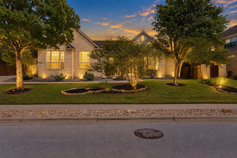 3004 Lombardi Way — exterior