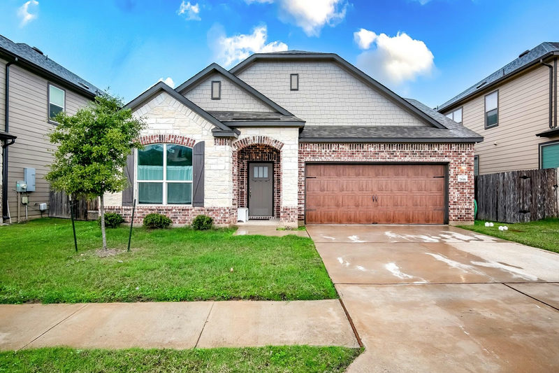 7616 Groundhog Way — exterior
