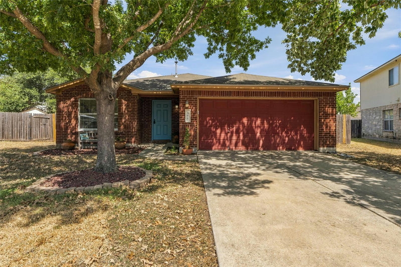 405 Fairfield Loop — exterior