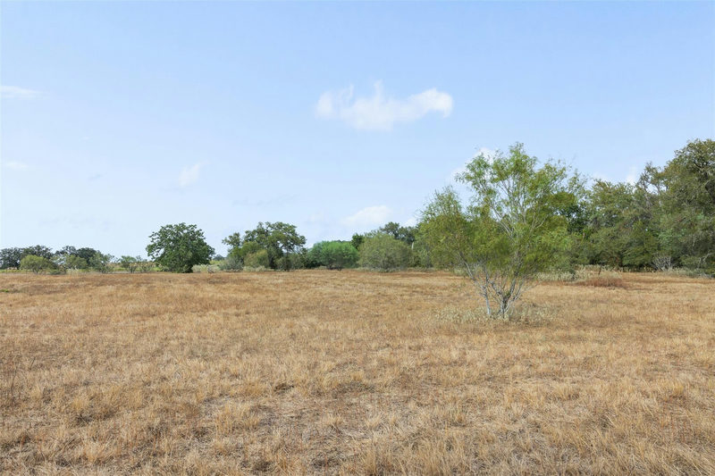 Tract 2 FM 713 — exterior