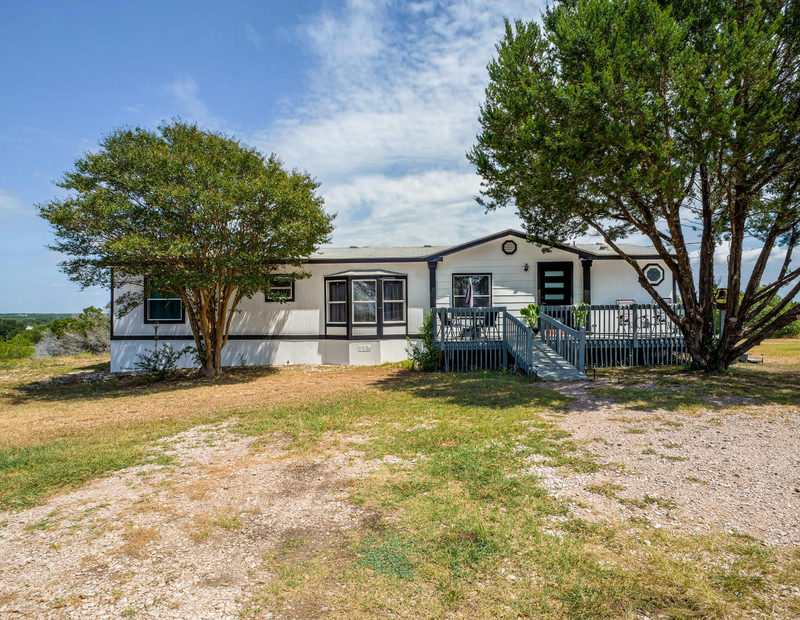327 County Road 332 — exterior