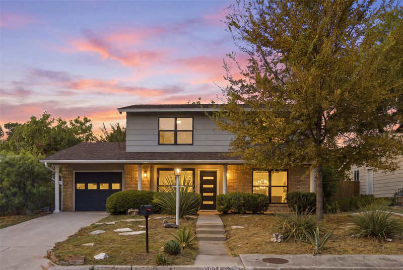 6904 Langston Dr — exterior