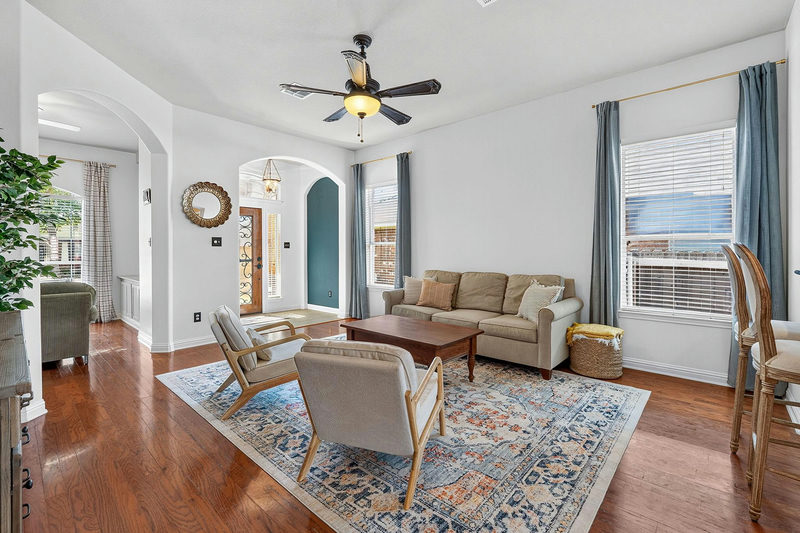 10416 Big Thicket Dr — exterior