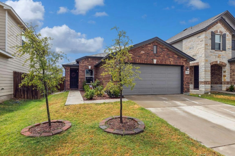 13521 Abigail Adams St — exterior