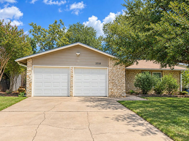 2518 Dovemeadow Dr — exterior