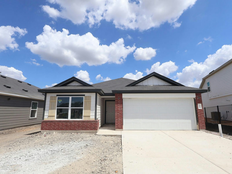 7424 Pullman Cv — exterior