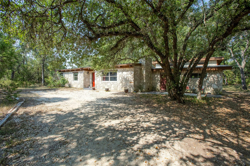 111 Merrywood Ln — exterior