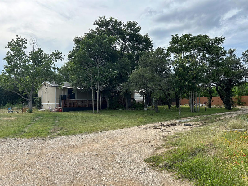 5729 N Highway 183 — exterior