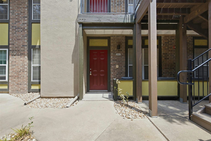 7685 Northcross Dr #908 — exterior