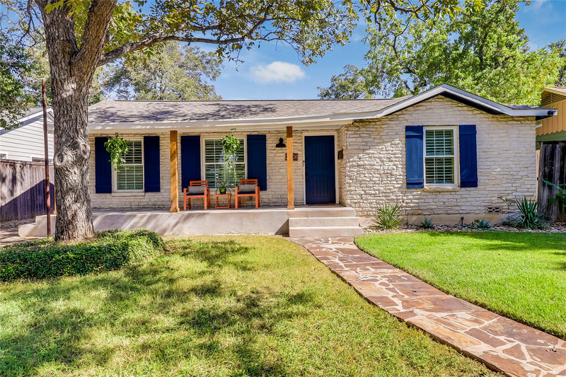 2908 Perry Ln — exterior