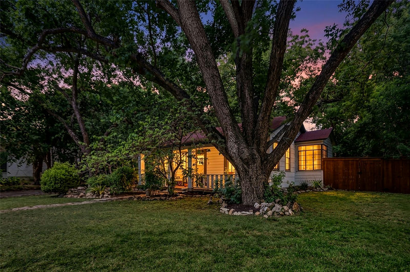 1022 W Martin Luther King Dr #D — exterior