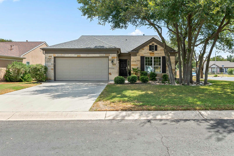 100 Klondike Dr — exterior