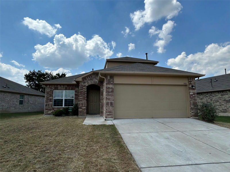 3501 Blazeby Dr — exterior