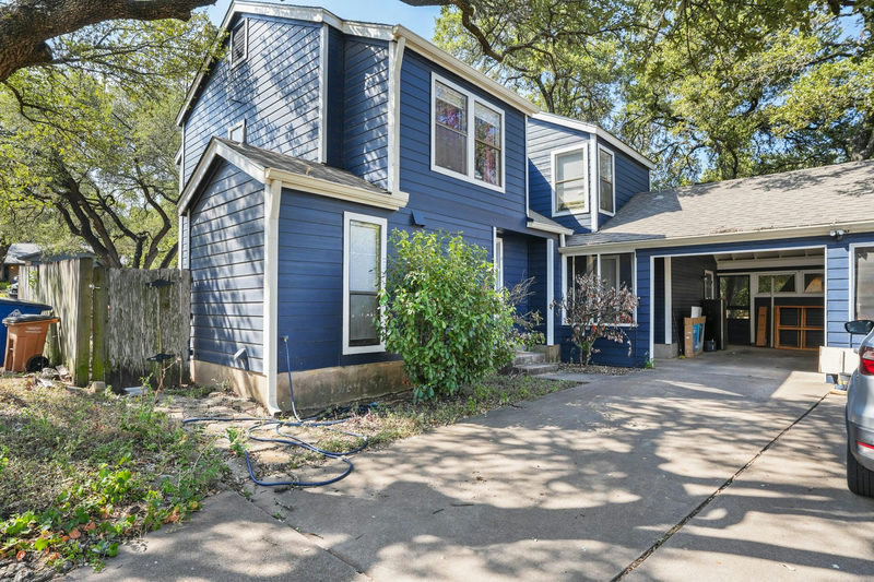 7100 Woodhue Ct — exterior