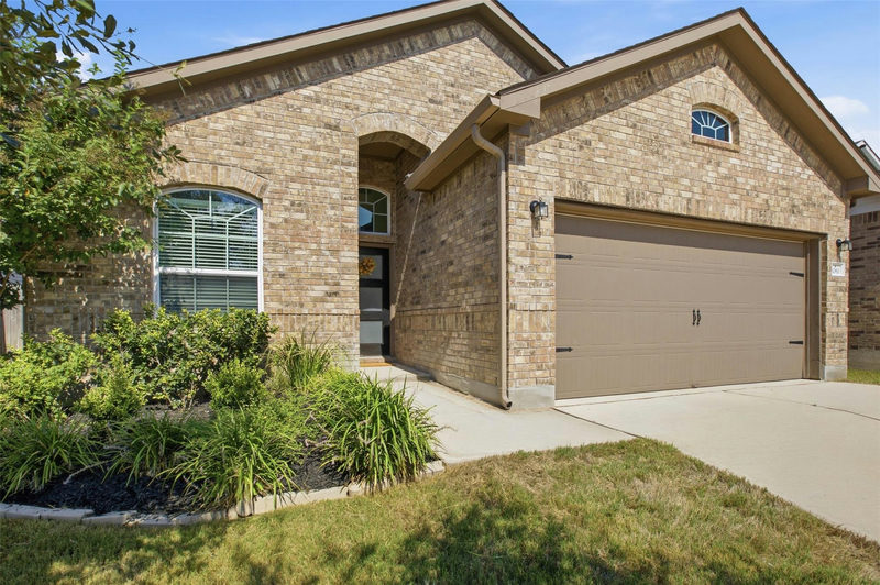 1061 Blue Oak Blvd — exterior