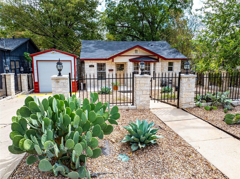 3503 Robinson Ave — exterior