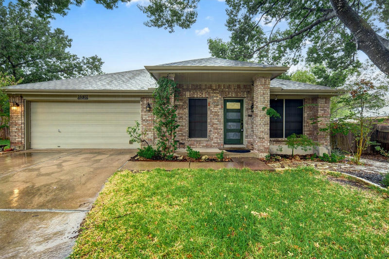 16402 Pocono Dr — exterior