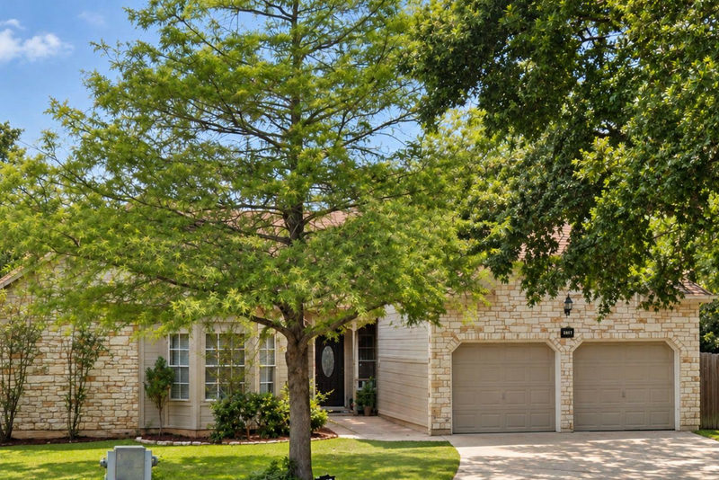 705 Sapling Cv — exterior