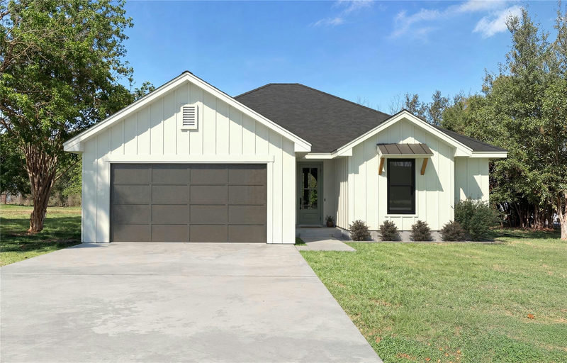 1104 Gravel St — exterior
