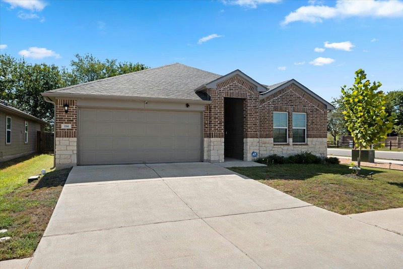 114 Sickle Loop — exterior