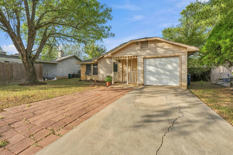 4902 Avalon Ave — exterior