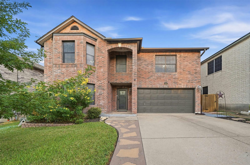 2423 Lavendale Ct — exterior