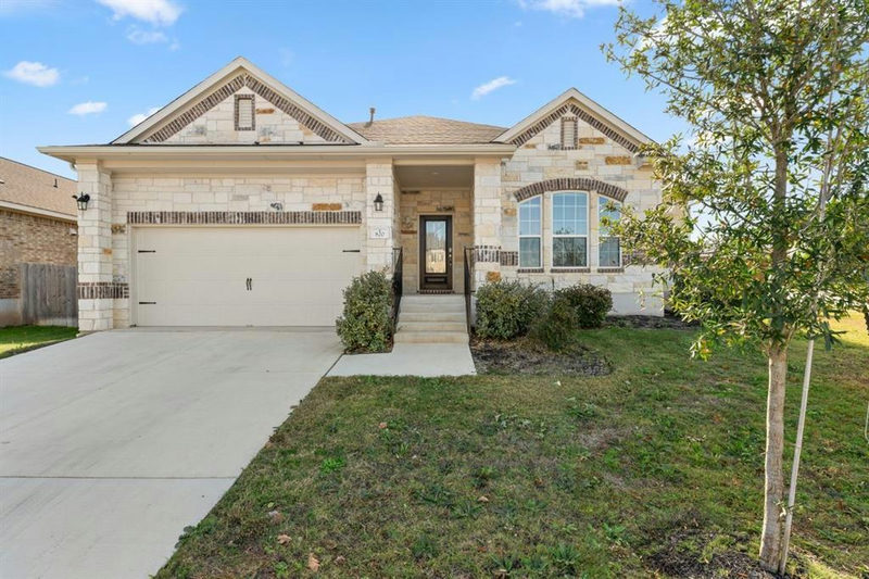 820 Paper Daisy Path — exterior