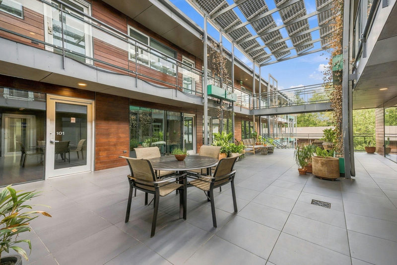 904 West Ave #201 — exterior