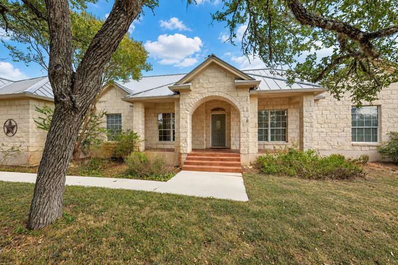 1211 Quail Ridge Dr — exterior