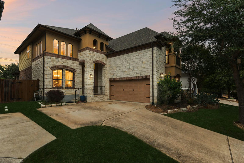 205 E Adelanta Pl — exterior