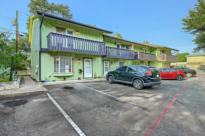 20223 Travis Dr #4 — exterior