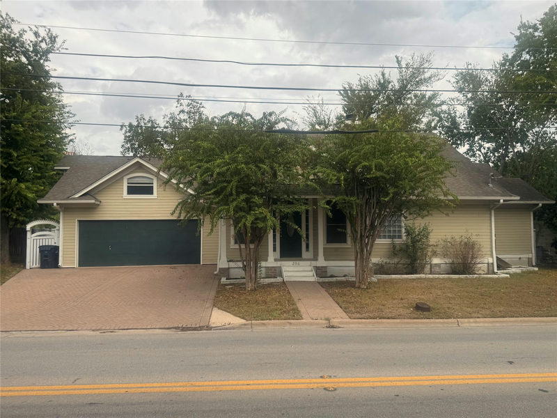 206 N Fm 1660 — exterior