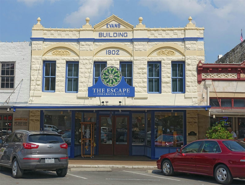 713 S Main St — exterior