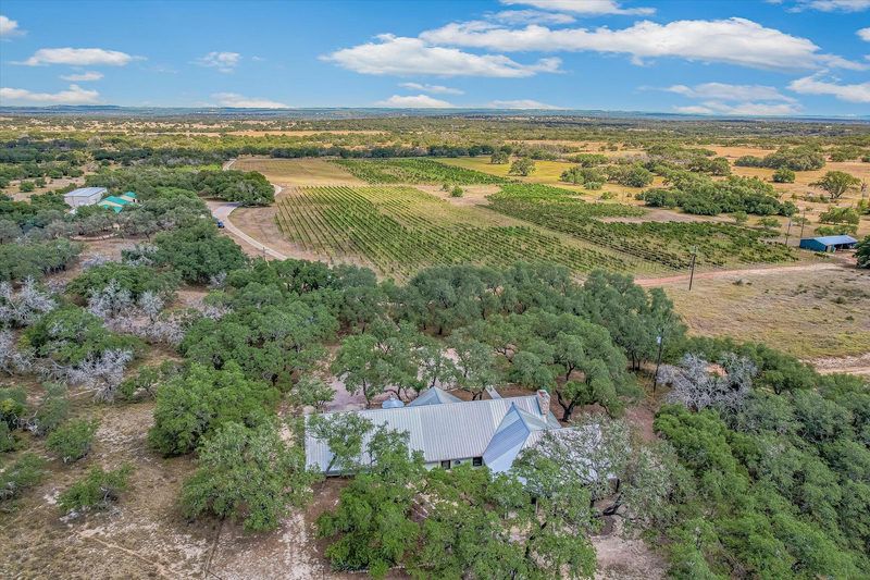 878 Ranch Road 2766 — exterior