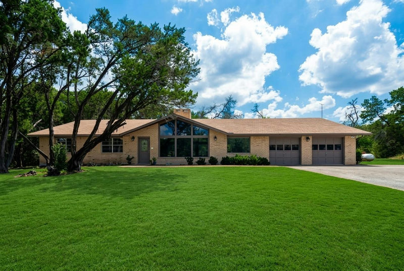 121 Merrywood Ln — exterior