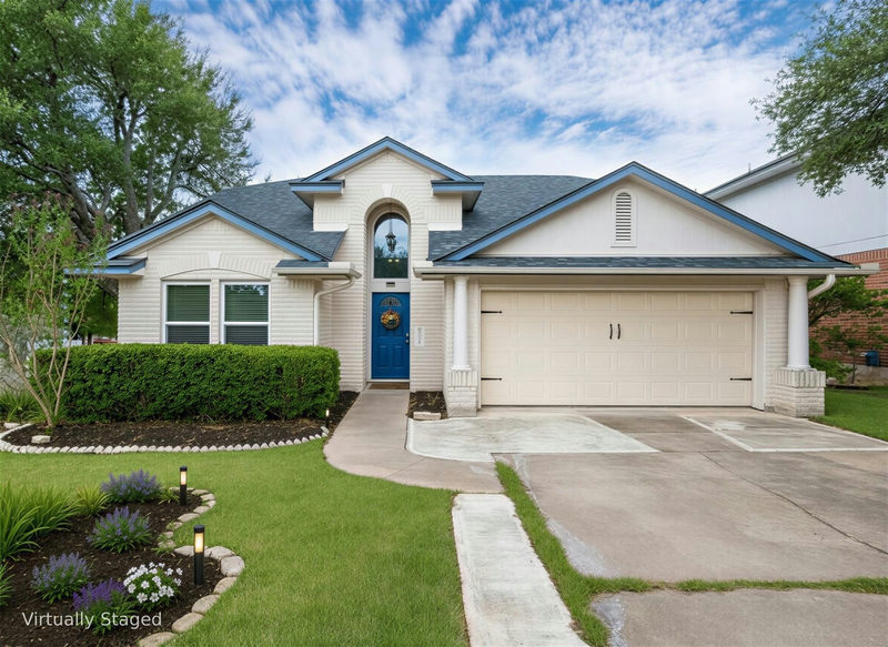 2510 Eastwood Ln — exterior