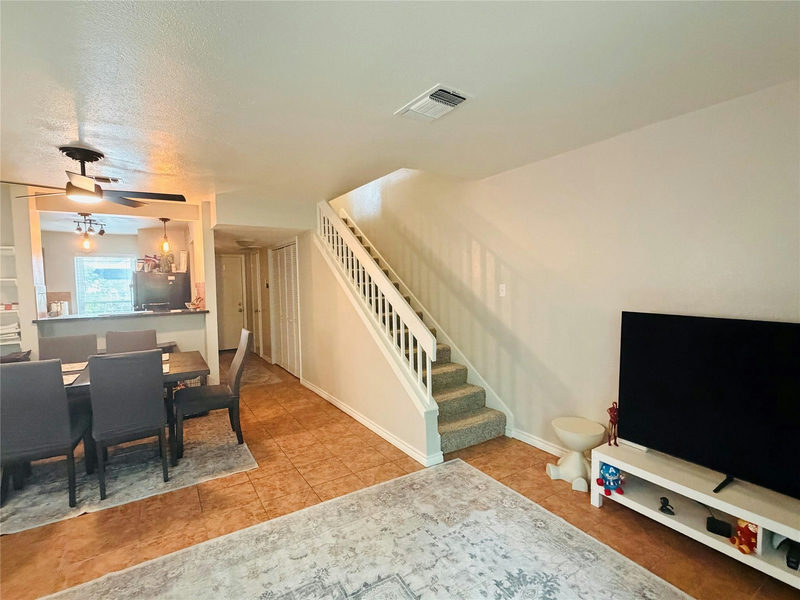 2018 W Rundberg Ln #12B — exterior