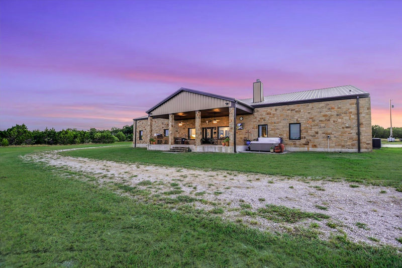 826 Black Jack Ranch Rd — exterior